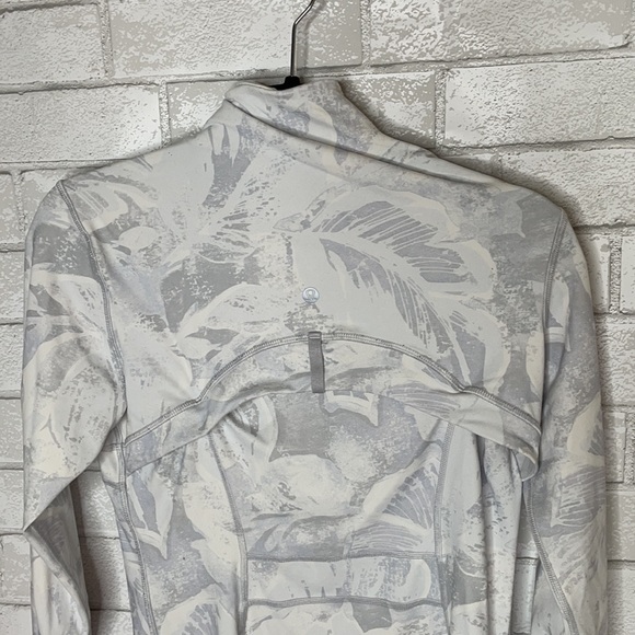 Lululemon White/Grey Patterned Define Jacket - Picture 10 of 12